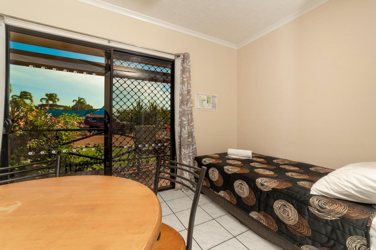 Hinchinbrook Marine Cove Resort Lucinda Exterior photo